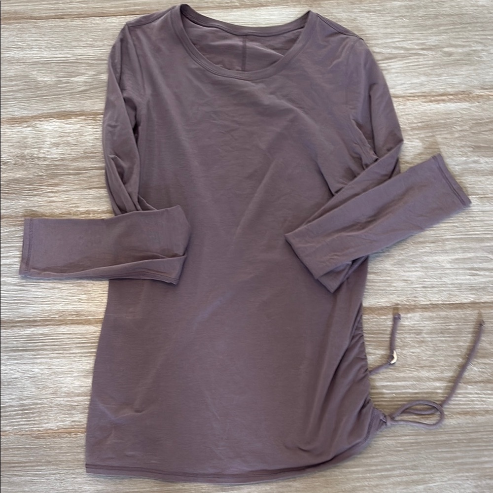 Lululemon top